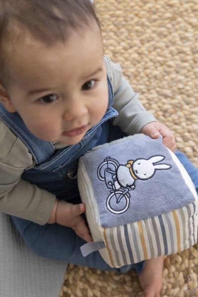 Tiamo Miffy Kostka sensoryczna Fluffy Green_4.jpg