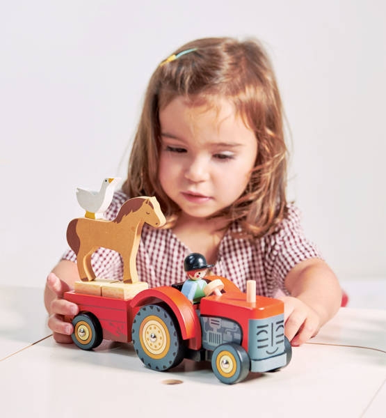 Drewniany traktor z przyczepą i akcesoriami, Tender Leaf Toys4.jpg