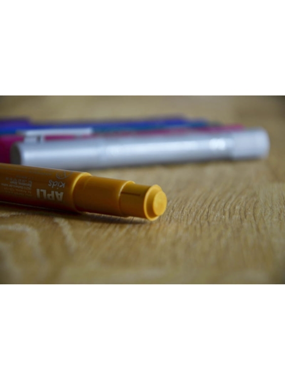 Farby w kredce metaliczne Apli Kids - 6 kolorów3.jpg